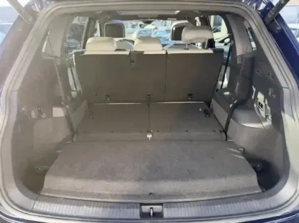 Photo 5 Volkswagen Tiguan allspace  2.0 TDI 150ch R-Line DSG7