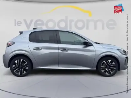 Photo 18 Peugeot 208  1.2 100ch S/S Allure Camera GPS