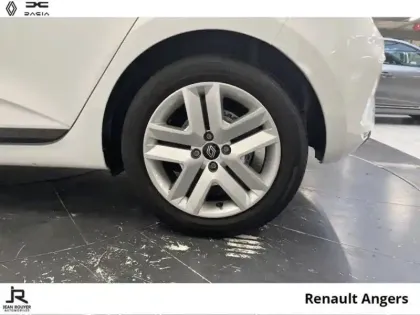 Photo 15 Renault Clio  1.5 Blue dCi 100ch Evolution - 24