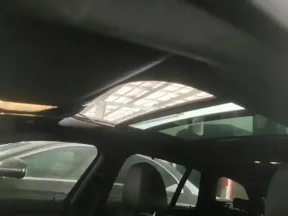 Photo 12 BMW Serie 3 Série 3 Touring 320dA 190ch M Sport