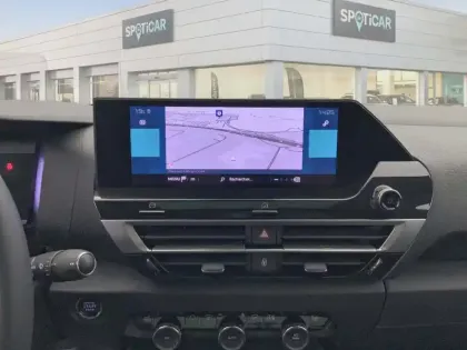 Photo 16 Citroën C4 e- 136 ch Automatique