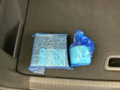 Photo 15 Citroën C4 e- 136 ch Automatique