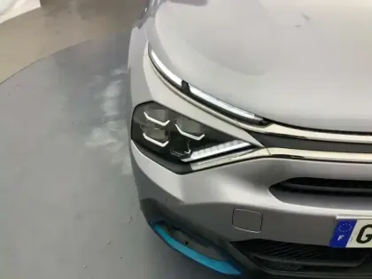 Photo 7 Citroën C4 e- 136 ch Automatique