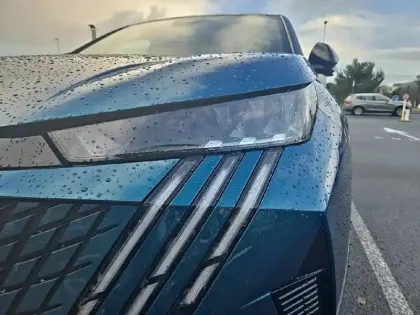 Photo 15 Peugeot 3008  Hybrid 145 e-DCS6