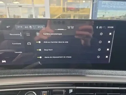 Photo 17 Peugeot 3008  Hybrid 145 e-DCS6