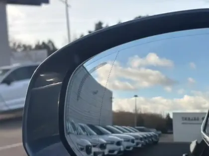 Photo 13 Volvo Xc60  T6 Recharge AWD 253 ch + 145 ch Geartronic 8