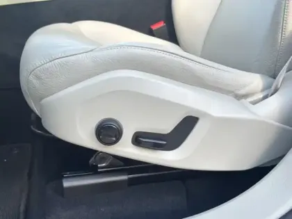 Photo 12 Volvo Xc60  T6 Recharge AWD 253 ch + 145 ch Geartronic 8