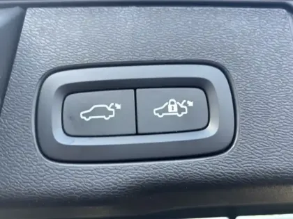 Photo 9 Volvo Xc60  T6 Recharge AWD 253 ch + 145 ch Geartronic 8