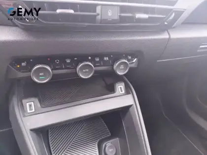 Photo 13 Citroën C4  BlueHDi 130 S&S EAT8