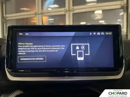 Photo 22 Peugeot 2008  Hybrid 136 e-DCS6