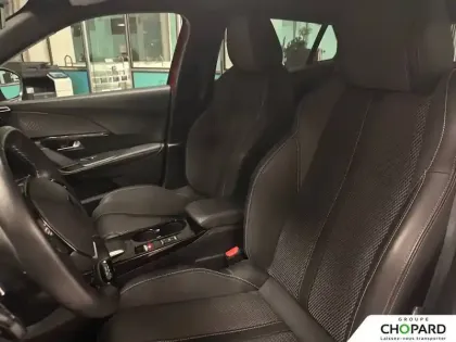 Photo 21 Peugeot 2008  Hybrid 136 e-DCS6