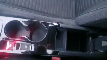 Photo 60 Peugeot 2008  PureTech 130 S&S EAT8