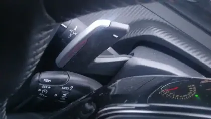 Photo 24 Peugeot 2008  PureTech 130 S&S EAT8