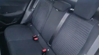 Photo 10 Peugeot 2008  PureTech 130 S&S EAT8