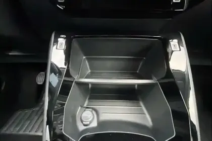 Photo 19 Peugeot 208  100 S&S BVM6