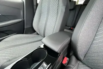 Photo 23 Peugeot 208  100 S&S BVM6