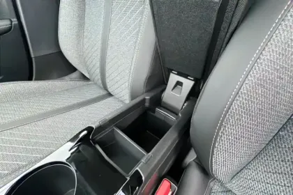 Photo 24 Peugeot 208  100 S&S BVM6