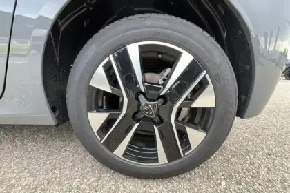 Photo 28 Peugeot 208  100 S&S BVM6