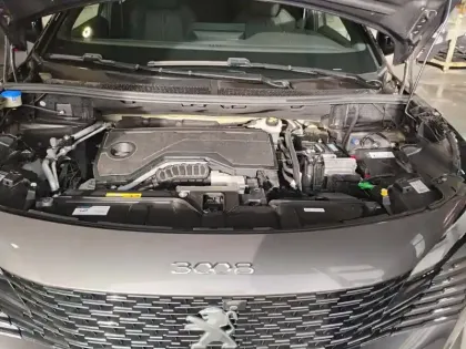 Photo 26 Peugeot 3008  Hybrid 136 e-DCS6