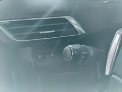 Photo 20 Peugeot 3008  Hybrid 136 e-DCS6