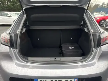 Photo 13 Peugeot 208  Electrique 50 kWh 136ch