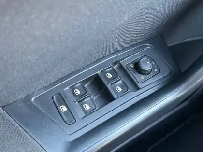 Photo 22 Volkswagen T-roc  1.0 TSI 110 Start/Stop BVM6