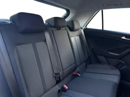 Photo 35 Volkswagen T-roc  1.0 TSI 110 Start/Stop BVM6