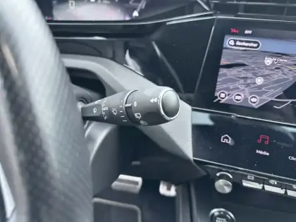 Photo 21 Peugeot 308  BlueHDi 130ch S&S EAT8