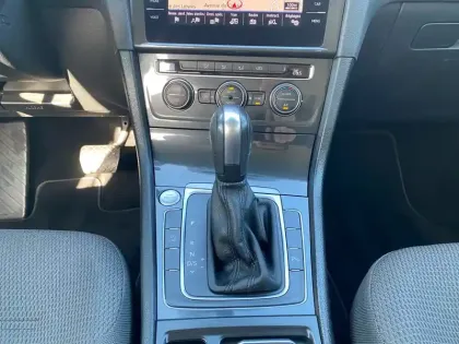 Photo 37 Volkswagen Golf  1.5 TSI 150 EVO DSG7