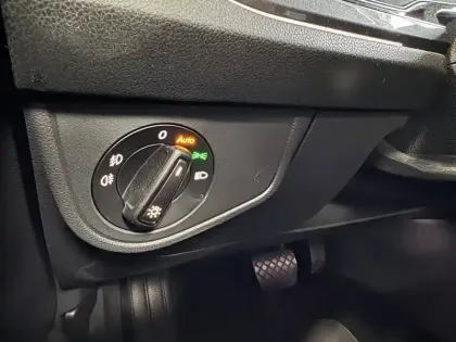 Photo 16 Volkswagen Polo  1.0 TSI 95 S&S DSG7