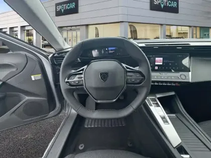 Photo 10 Peugeot 308  Hybrid 145 e-DCS6