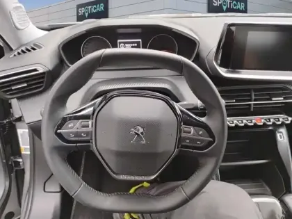 Photo 10 Peugeot 2008  PureTech 100 S&S BVM6