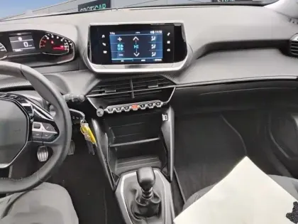 Photo 18 Peugeot 2008  PureTech 100 S&S BVM6