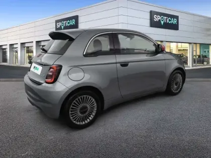 Photo 28 Fiat 500  3+1 e 118 ch