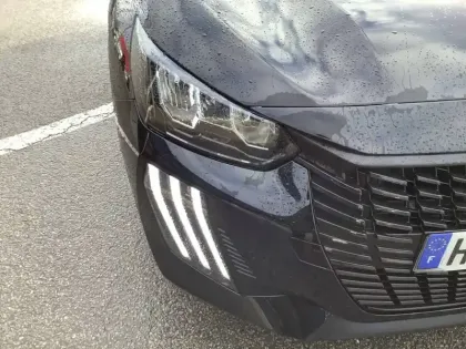 Photo 59 Peugeot 208  100 S&S BVM6