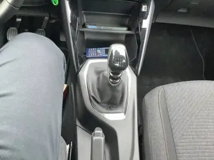 Photo 57 Peugeot 208  100 S&S BVM6