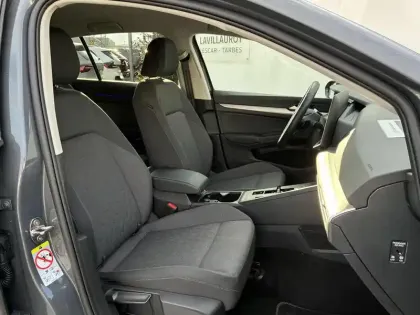Photo 5 Volkswagen Golf  1.5 eHybrid 204 DSG6