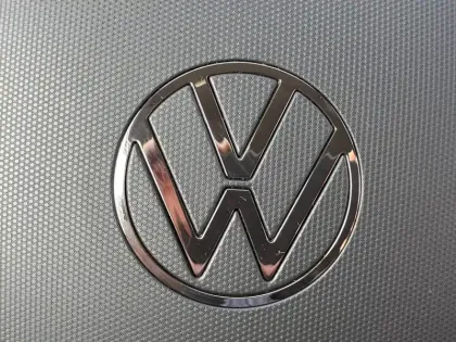 Photo 32 Volkswagen Golf  1.5 eHybrid 204 DSG6