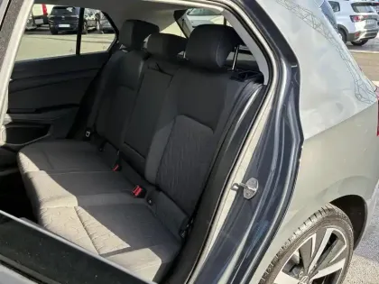 Photo 31 Volkswagen Golf  1.5 eHybrid 204 DSG6