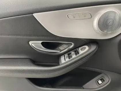 Photo 27 Mercedes Classe C  Cabriolet 220 d 9G-Tronic