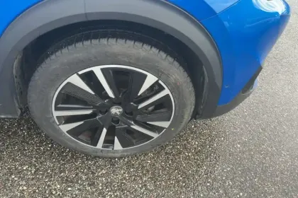 Photo 31 Peugeot 2008  Moteur électrique 136 ch