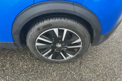 Photo 29 Peugeot 2008  Moteur électrique 136 ch