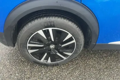 Photo 32 Peugeot 2008  Moteur électrique 136 ch