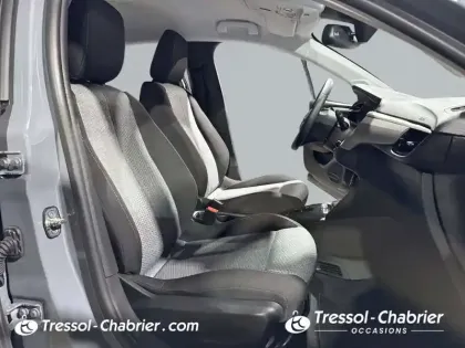 Photo 16 Opel Corsa  Electrique 156 ch & Batterie 51 kWh