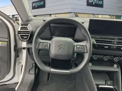 Photo 10 Citroën C4 e- 136 ch Automatique