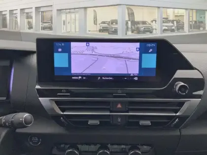 Photo 17 Citroën C4 e- 136 ch Automatique