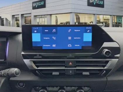 Photo 16 Citroën C4 e- 136 ch Automatique