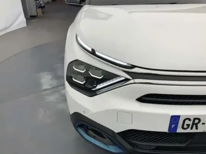 Photo 7 Citroën C4 e- 136 ch Automatique