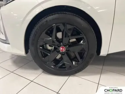 Photo 15 DS DS 4  Hybride E-Tense 225 EAT8