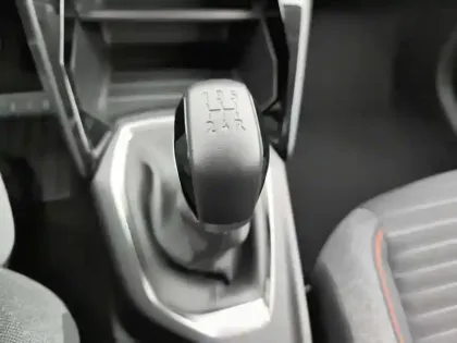 Photo 11 Peugeot 208  PureTech 75 S&S BVM5